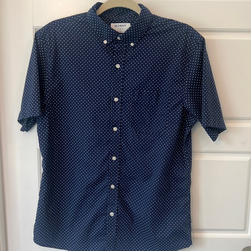 Old Navy Men’s Button Down Short Sleeve Shirt